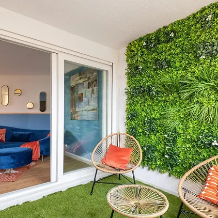 Marina Bay Modern 100m From La Conque *